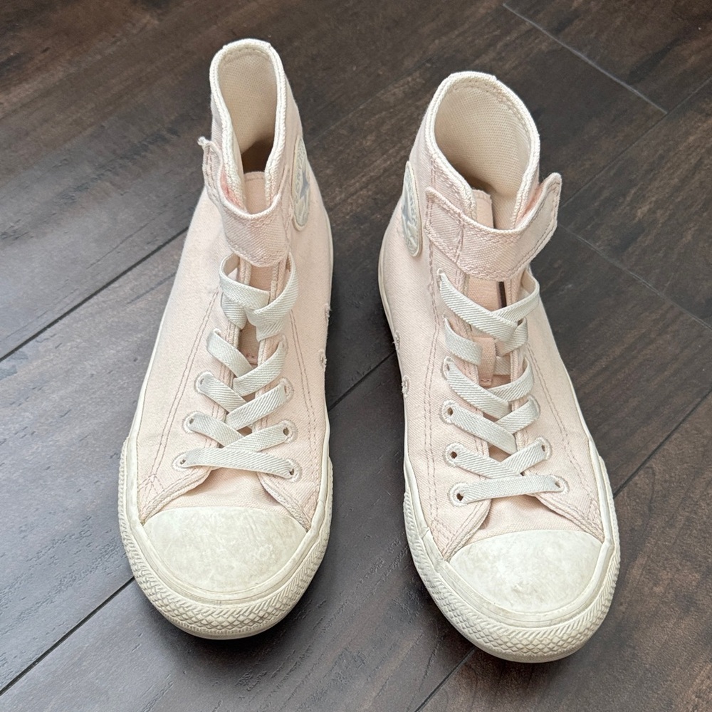 Converse Women's Light Pink High-Top Sneakers
